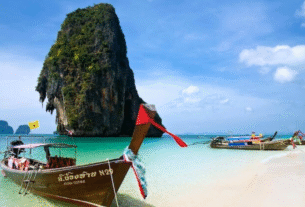 Cidades da Tailândia - Krabi Tailândia Falésias calcárias e praias paradisíacas do sul da Tailândia.