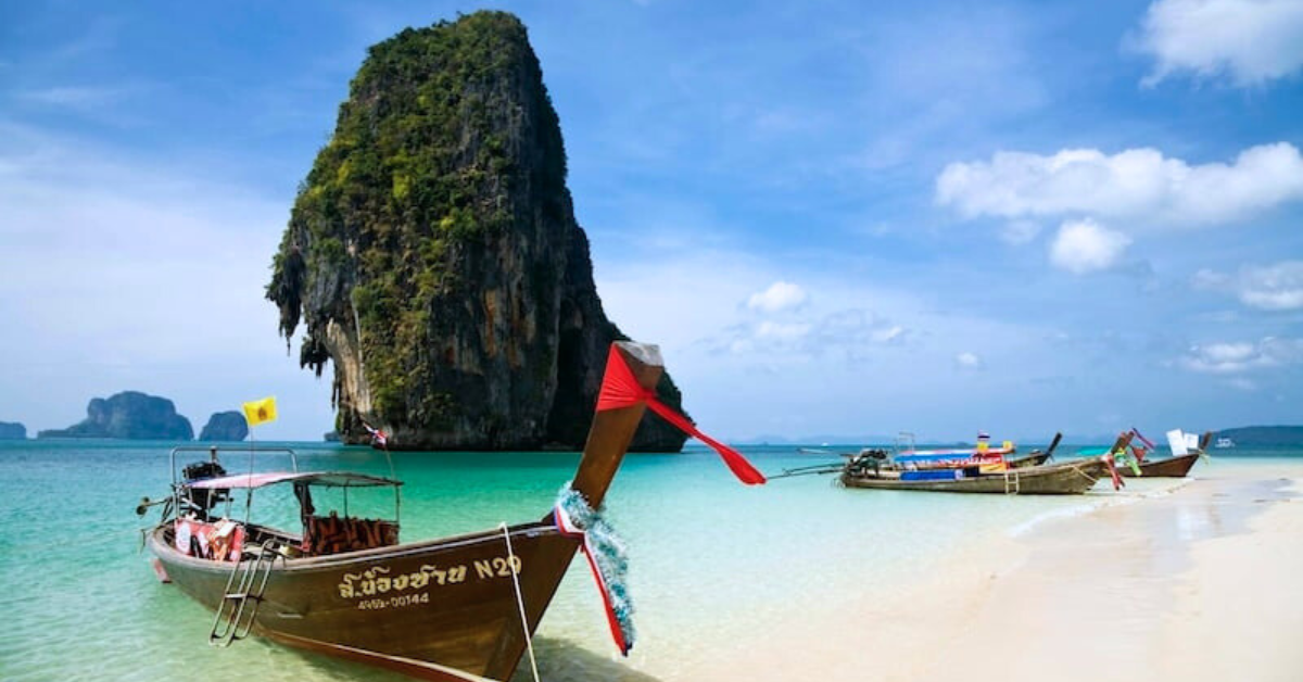 Cidades da Tailândia - Krabi Tailândia Falésias calcárias e praias paradisíacas do sul da Tailândia.